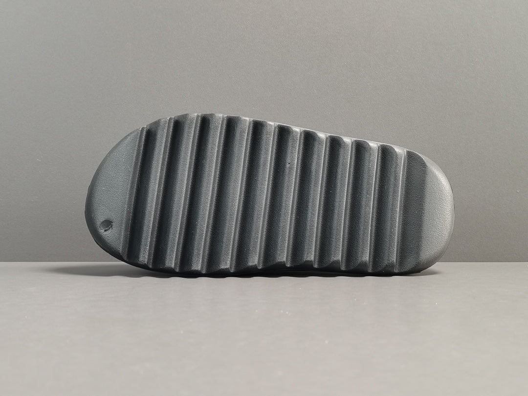 ADIDAS Yeezy Slide - Ony - Unisex Streetwear Limited Edition