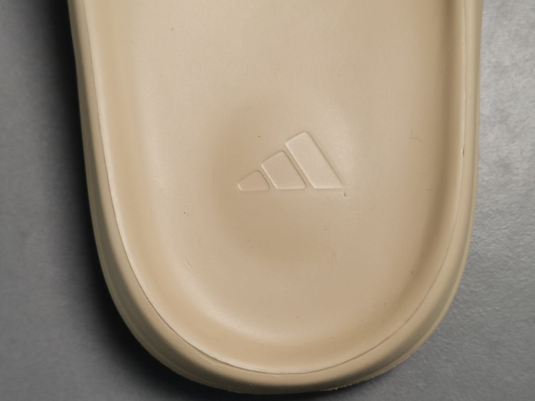 ADIDAS Yeezy Slide - Pure Unisex Streetwear Limited Edition