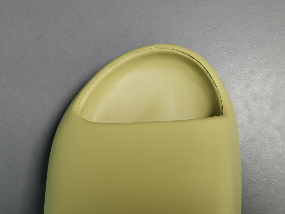 ADIDAS Yeezy Slide - Resin Unisex Streetwear Limited Edition