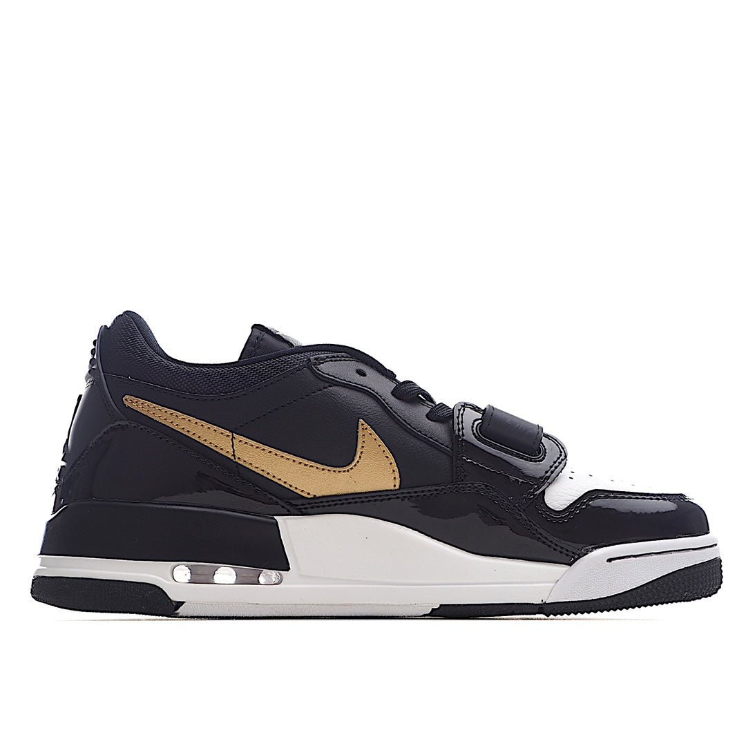 AIR Jordan 11 'black - Gold' Unisex Streetwear Limited Edition - **Air Jordan 11 'Black/Gold'** The Air Jordan 11 'Black/Gold' offers a luxurious and bold take