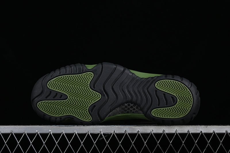 AIR Jordan 11 Retro - Green - Black Unisex Streetwear Limited Edition - Unleash unparalleled style and performance with the Air Jordan 11 Retro Black/Green, a masterpiece that