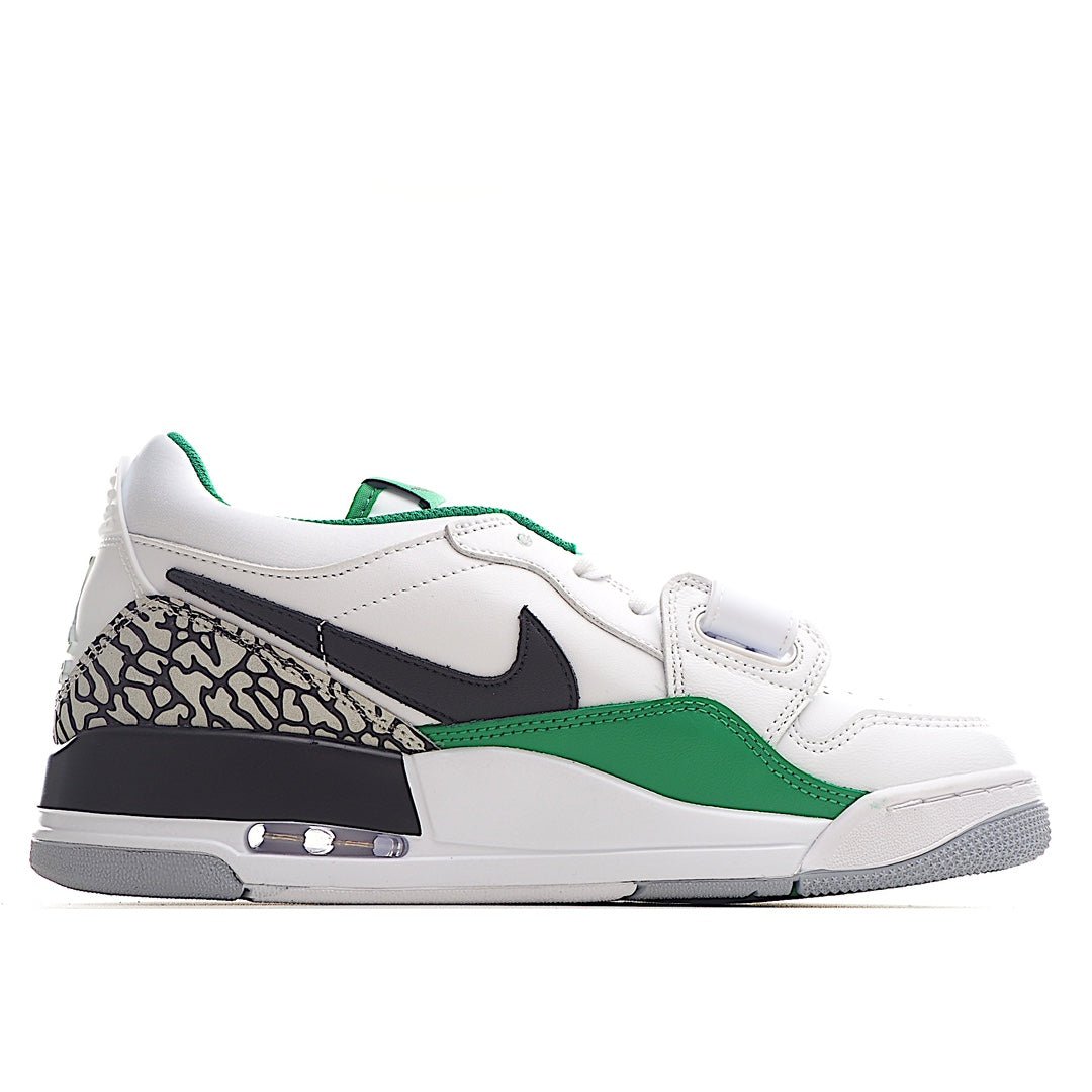 AIR Jordan 11 'white - Green' Unisex Streetwear Limited Edition - **Air Jordan 11 'White/Green'** The Air Jordan 11 'White/Green' is a fresh and bold interpretation