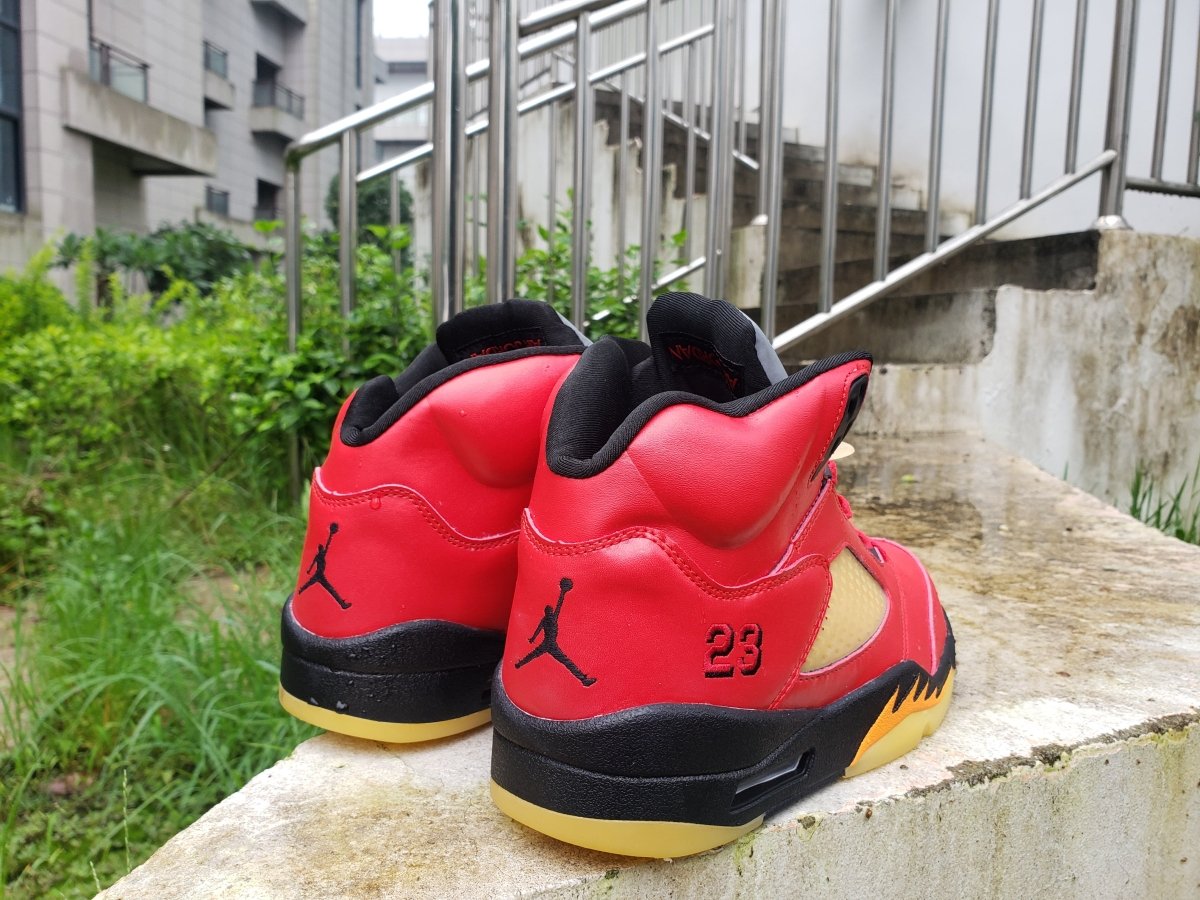 Air Jordan 5 'raging Bull' T-Shirt - Black Unisex Streetwear Limited Edition - **Product Description: Air Jordan 5 'Raging Bull'** The Air Jordan 5 'Raging Bull' is a