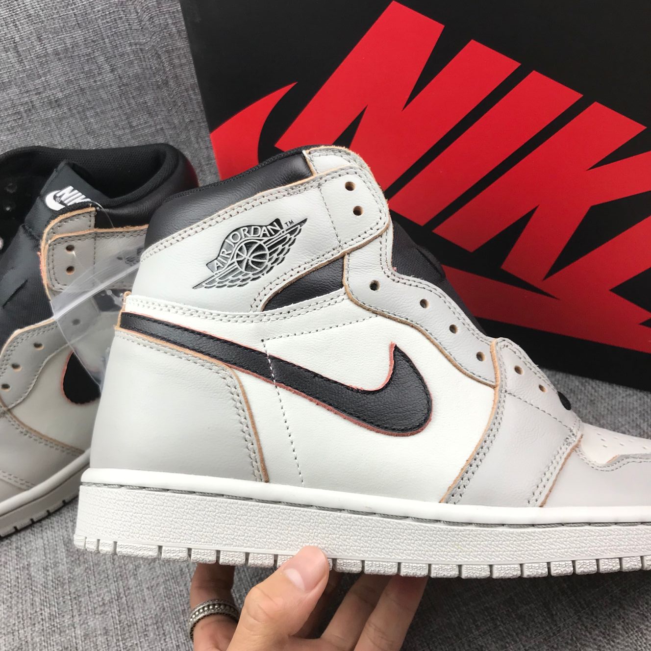 JORDAN 1 Retro High Og Defiant - Sb Nyc To Paris Sneakers - Black Unisex Streetwear Limited Edition