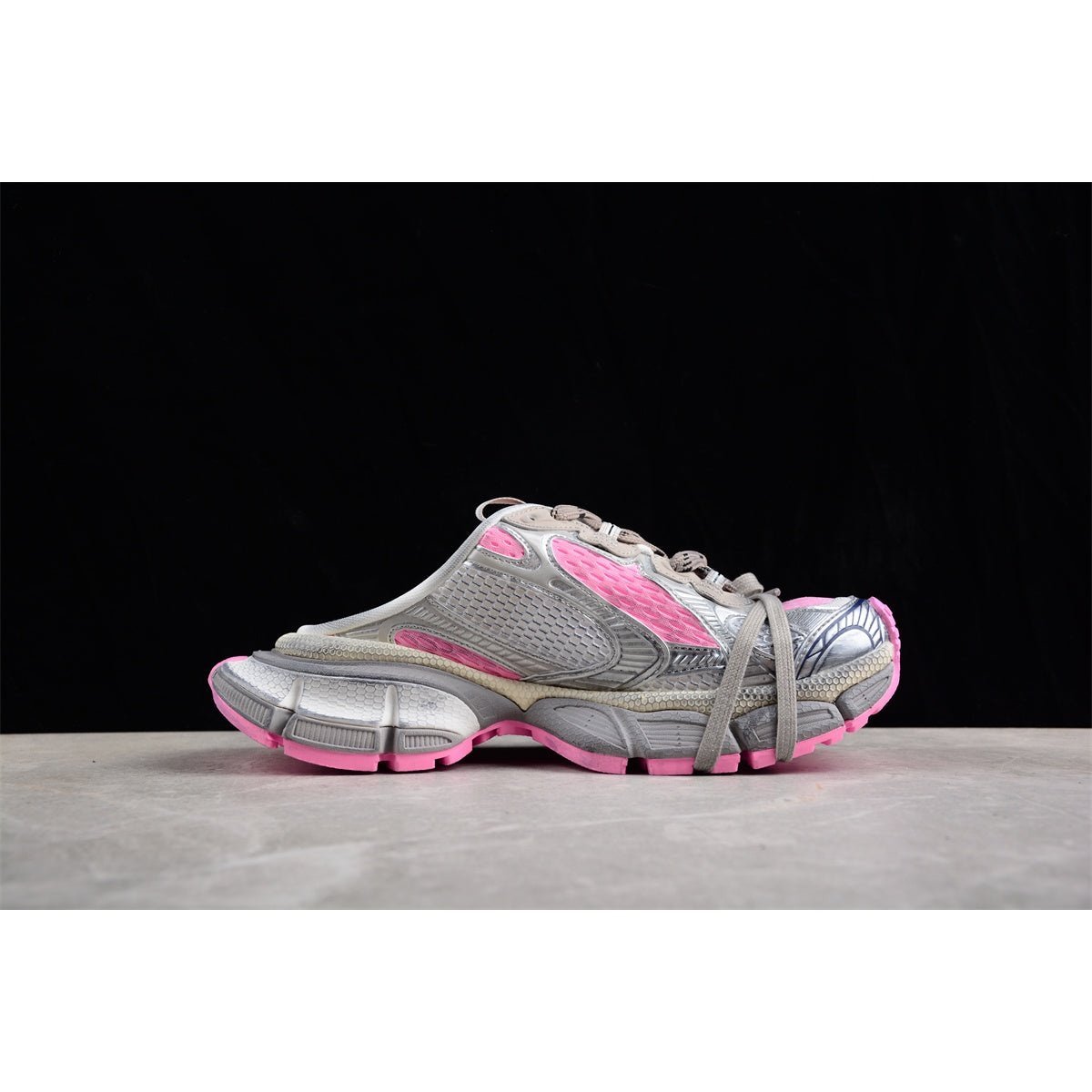 BALENCIAGA 3 - L Mule - Grey - Pink Unisex Streetwear Limited Edition - Introducing the BALENCIAGA 3XL Mule x Grey Pink, a perfect blend of luxury and modern