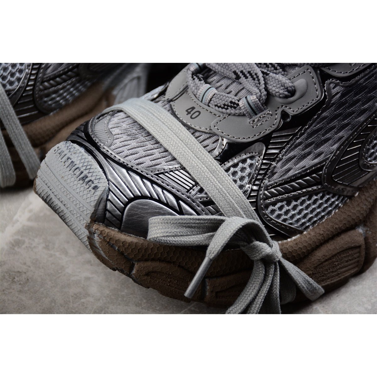 BALENCIAGA 3 - L - Bal Grey Sneakers - Black Unisex Streetwear Limited Edition - Introducing the BALENCIAGA 3XL x Bal Grey Black, a sophisticated blend of modern design and