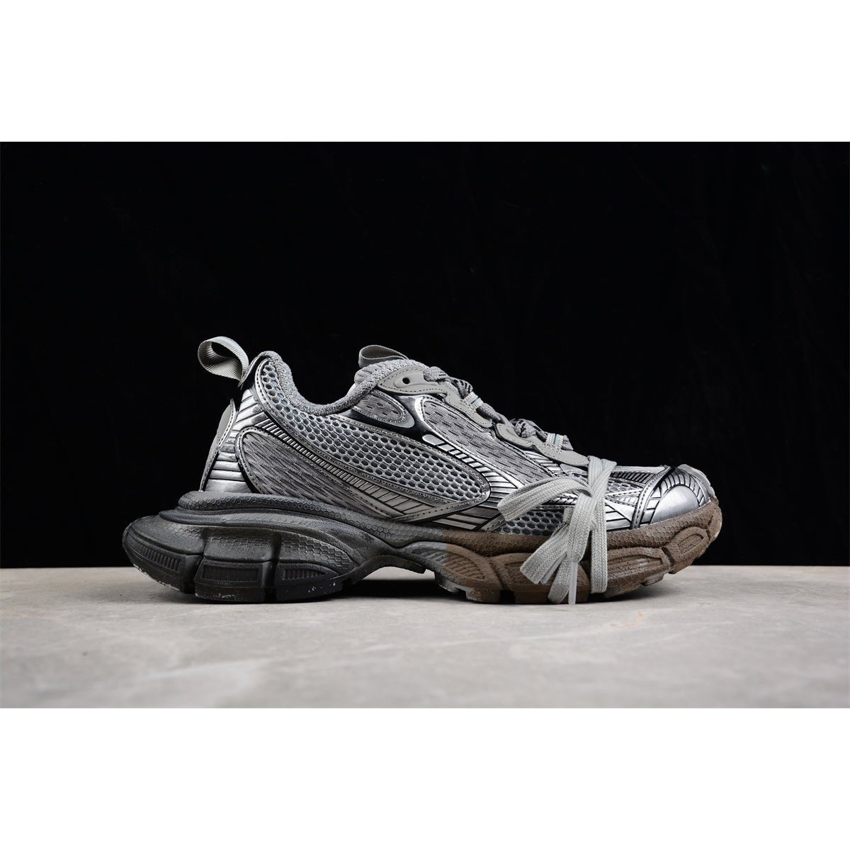 BALENCIAGA 3 - L - Bal Grey Sneakers - Black Unisex Streetwear Limited Edition - Introducing the BALENCIAGA 3XL x Bal Grey Black, a sophisticated blend of modern design and