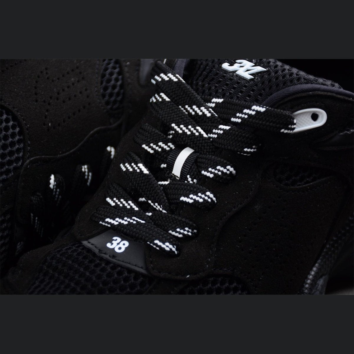 BALENCIAGA 3 - L - Sneakers - Black Unisex Streetwear Limited Edition - The Balenciaga 3XL x Black sneakers exude a sleek, monochromatic elegance, making them a versatile