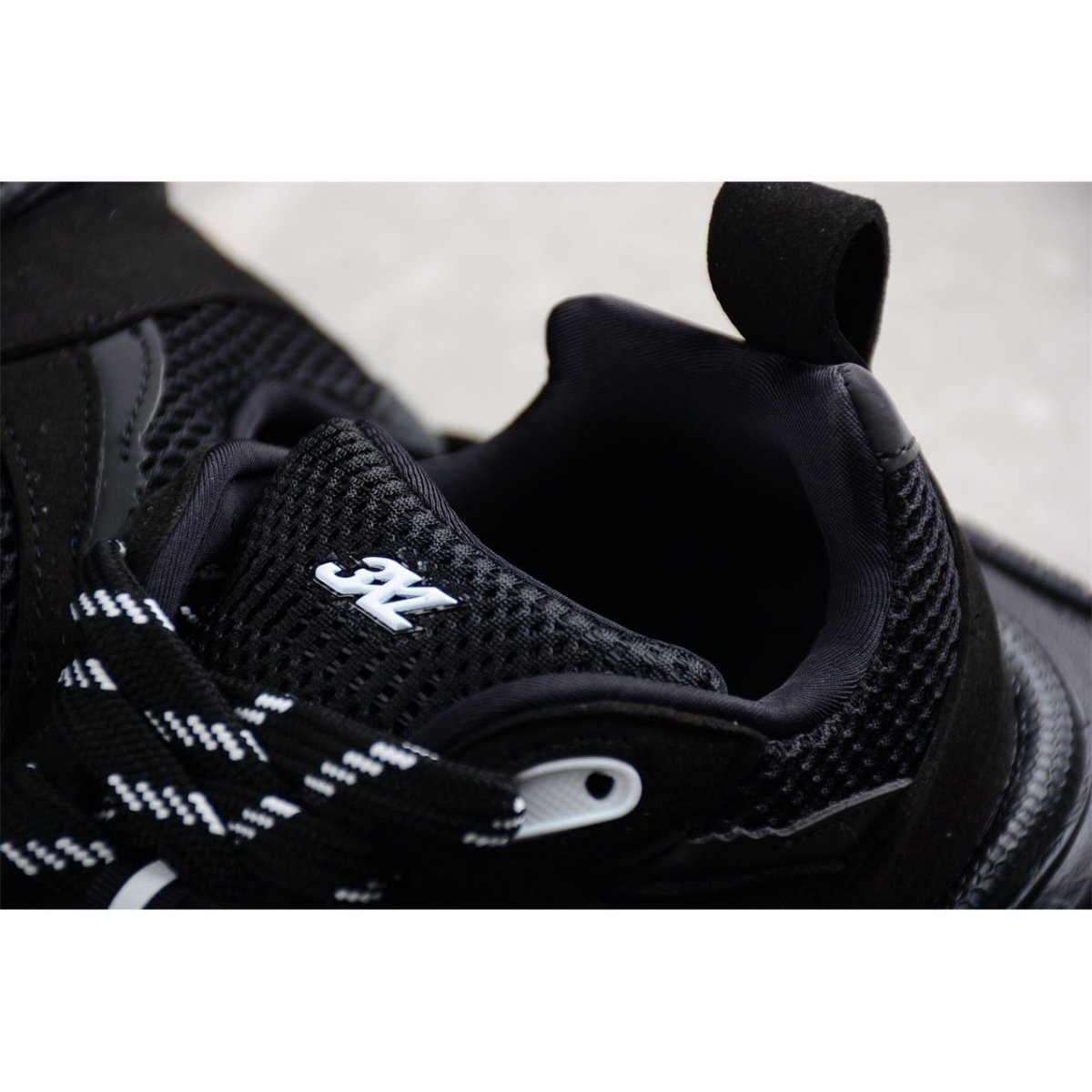 BALENCIAGA 3 - L - Sneakers - Black Unisex Streetwear Limited Edition - The Balenciaga 3XL x Black sneakers exude a sleek, monochromatic elegance, making them a versatile