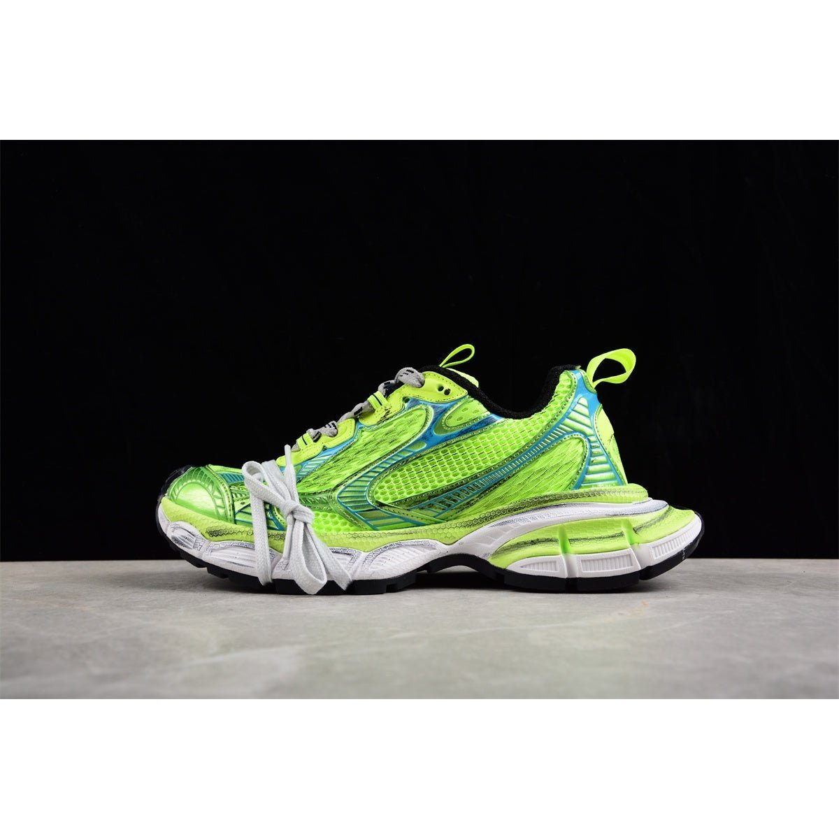 BALENCIAGA 3 - L - Fluo Yellow Sneakers - Blue Unisex Streetwear Limited Edition - Introducing the BALENCIAGA 3XL x Fluo Yellow Blue, a bold fusion of cutting-edge design and