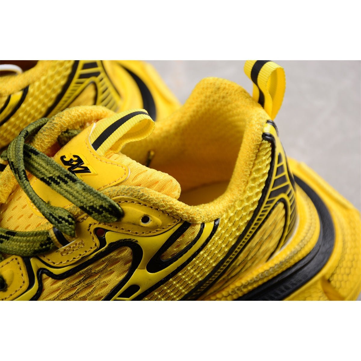 BALENCIAGA 3 - L - Yellow Sneakers - Black Unisex Streetwear Limited Edition - Introducing the BALENCIAGA 3XL x Yellow Black, a bold fusion of style and functionality. These