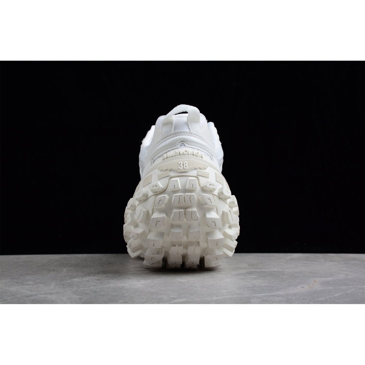 BALENCIAGA Defender - - White Unisex Streetwear Limited Edition - The Balenciaga Defender x White is a sleek iteration of the brand s iconic silhouette, showcasing