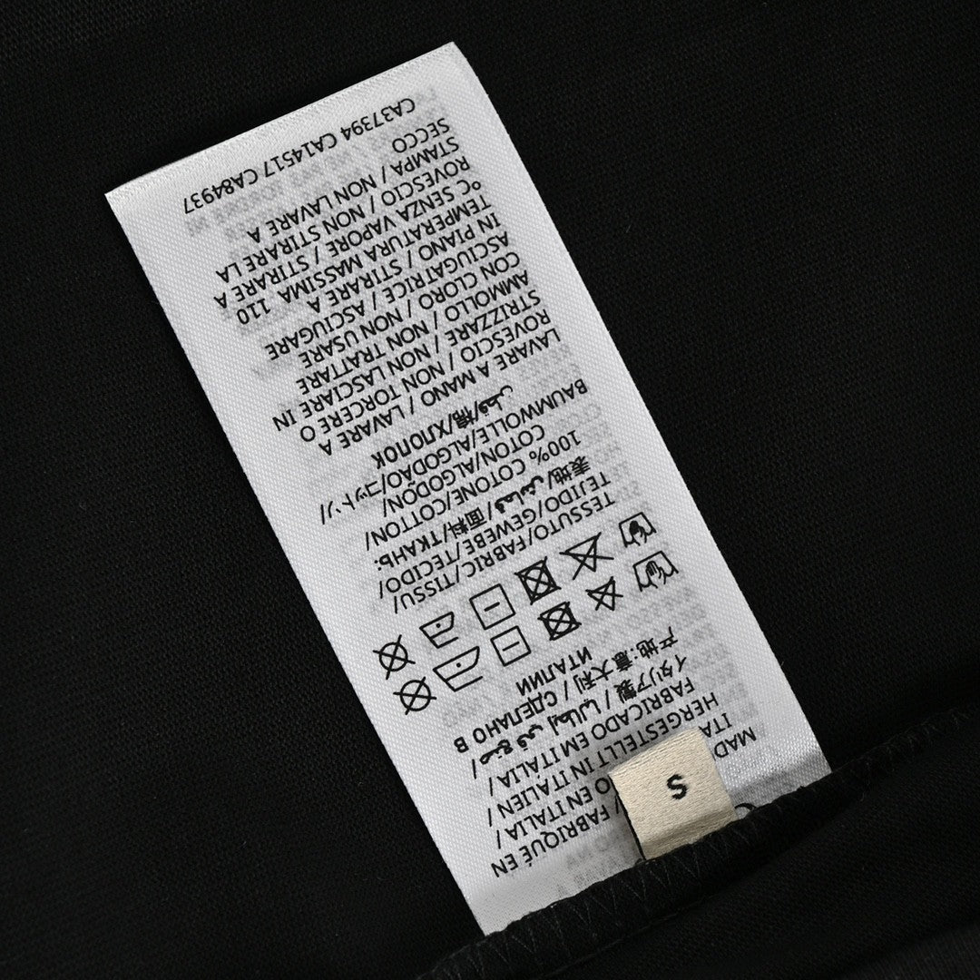 Camiseta gráfica Gucci (negra)