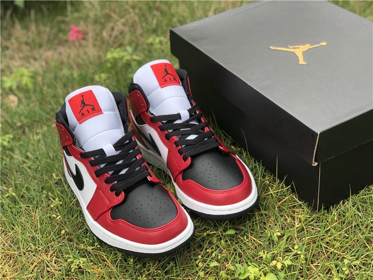 JORDAN 1 Mid - Chicago Toe Sneakers - Black Unisex Streetwear Limited Edition