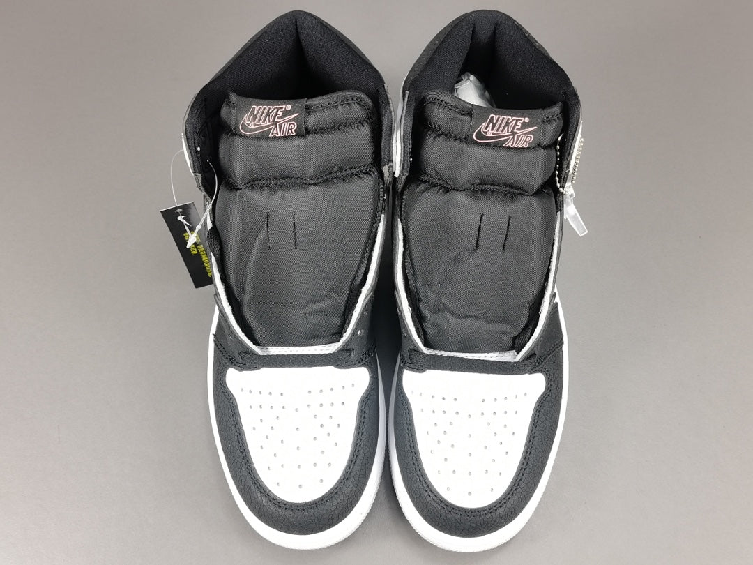 JORDAN 1 Retro High Og - Bleached Coral - Black Unisex Streetwear Limited Edition