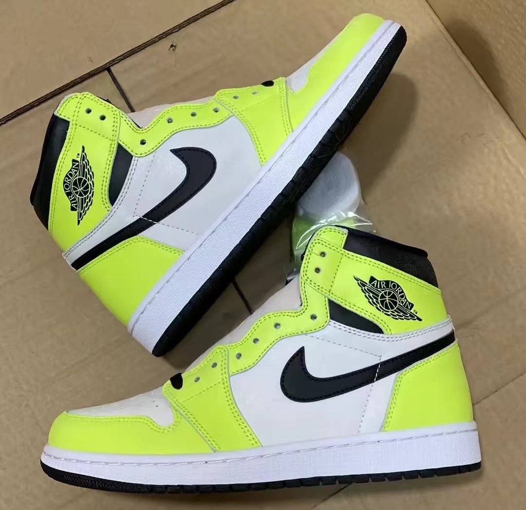 JORDAN 1 Retro High Og - Visionaire - Black Unisex Streetwear Limited Edition