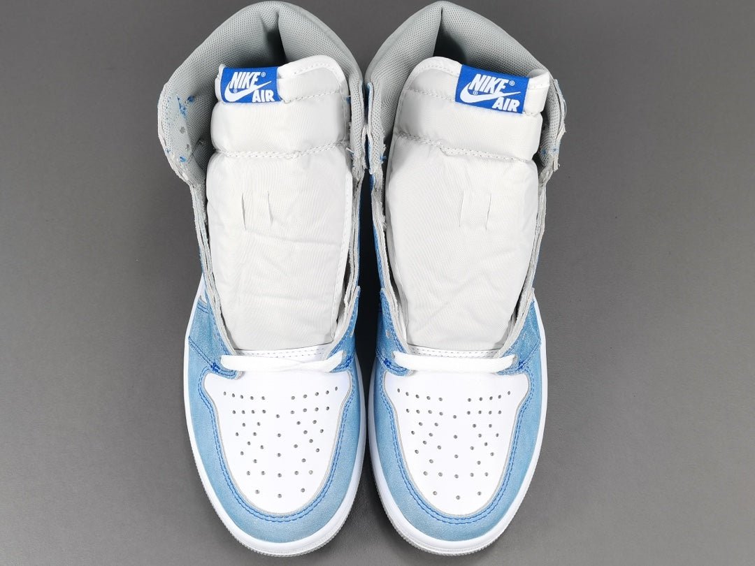 JORDAN 1 Retro High - Hyper Royale Smoke Sneakers - Grey Unisex Streetwear Limited Edition