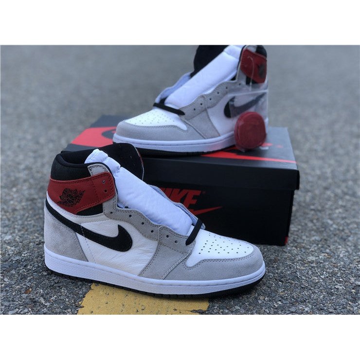JORDAN 1 Retro High - Light Smoke Sneakers - Grey Unisex Streetwear Limited Edition