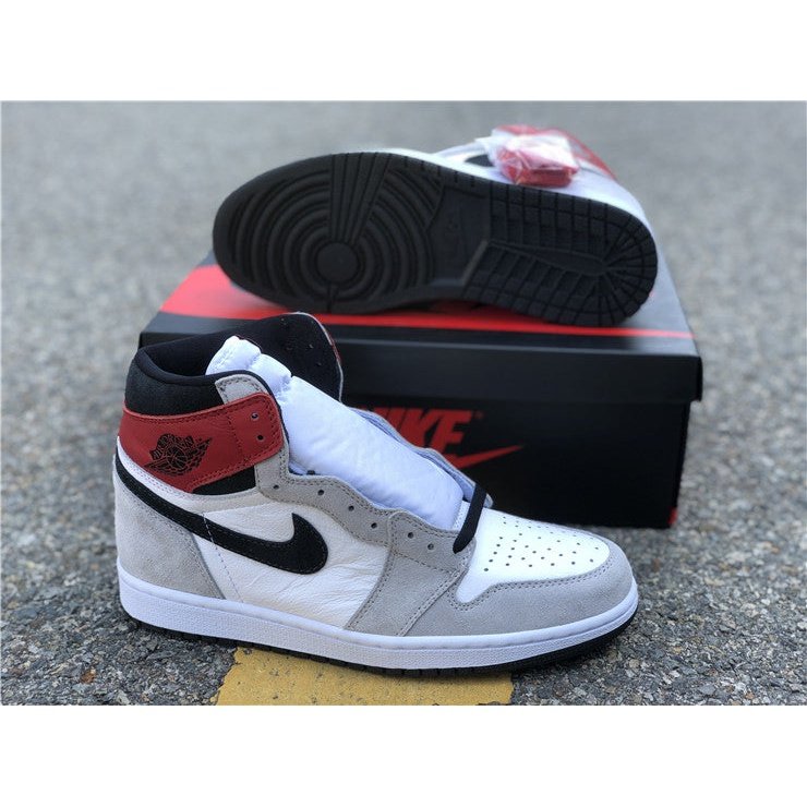 JORDAN 1 Retro High - Light Smoke Sneakers - Grey Unisex Streetwear Limited Edition