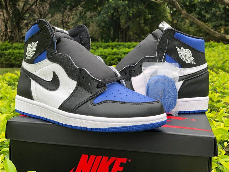 JORDAN 1 Retro High - Royal Toe Sneakers - Black Unisex Streetwear Limited Edition