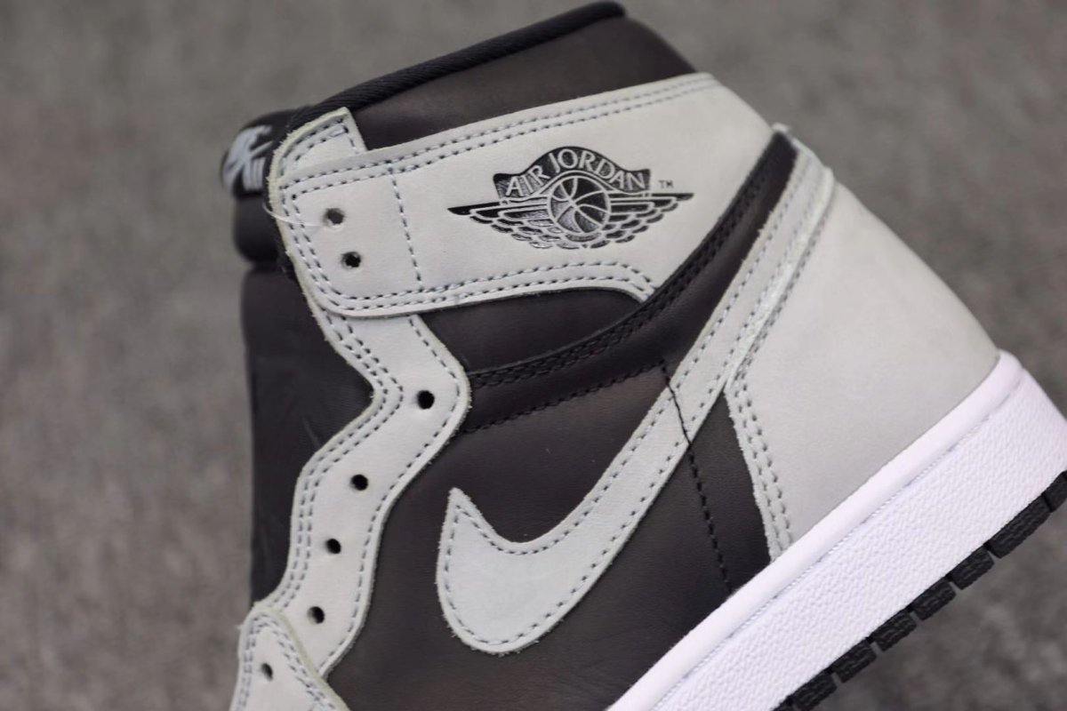 JORDAN 1 Retro High - Shadow 2.0 Sneakers - Black Unisex Streetwear Limited Edition