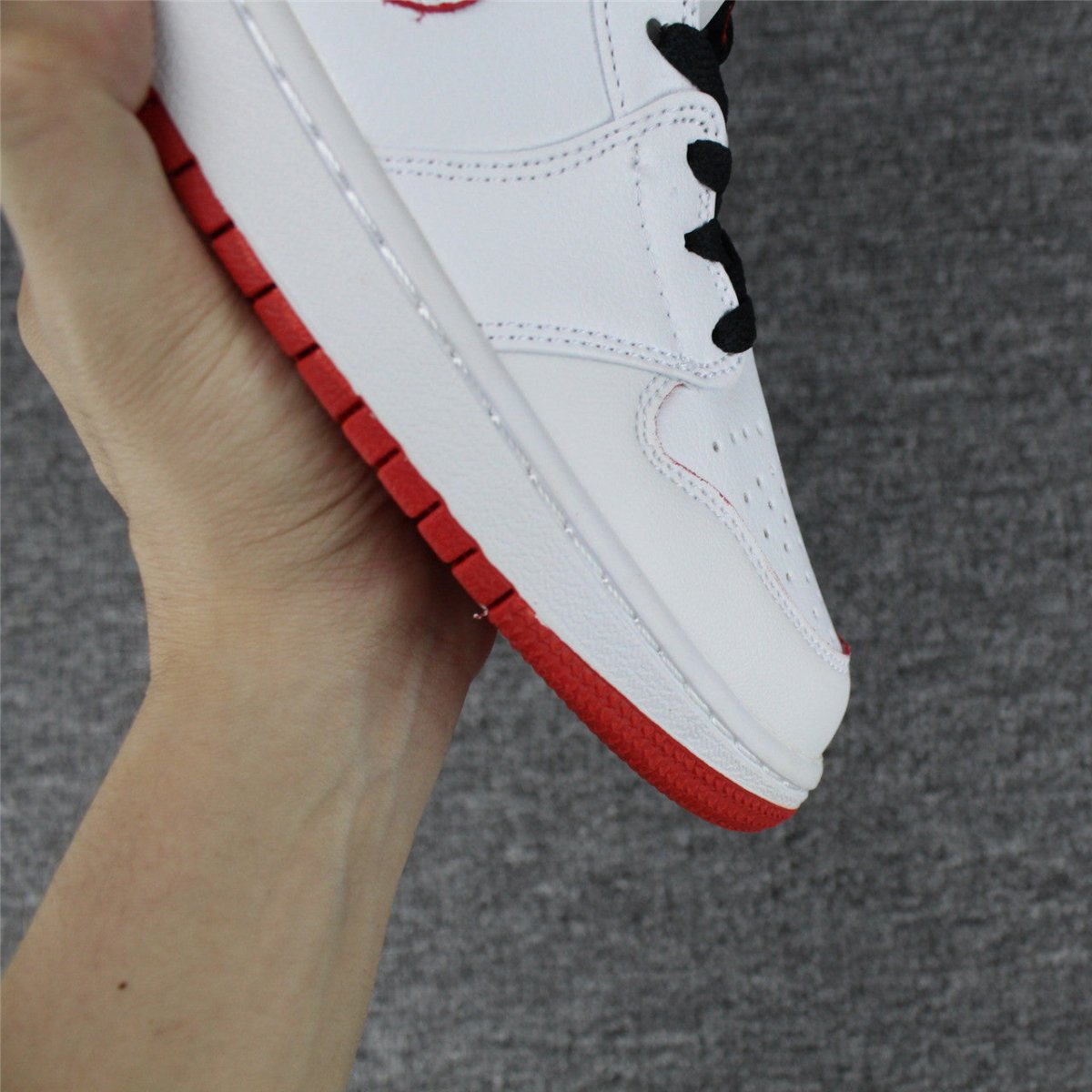 JORDAN 1 Retro Mid - White Gym Red Sneakers - Black Unisex Streetwear Limited Edition
