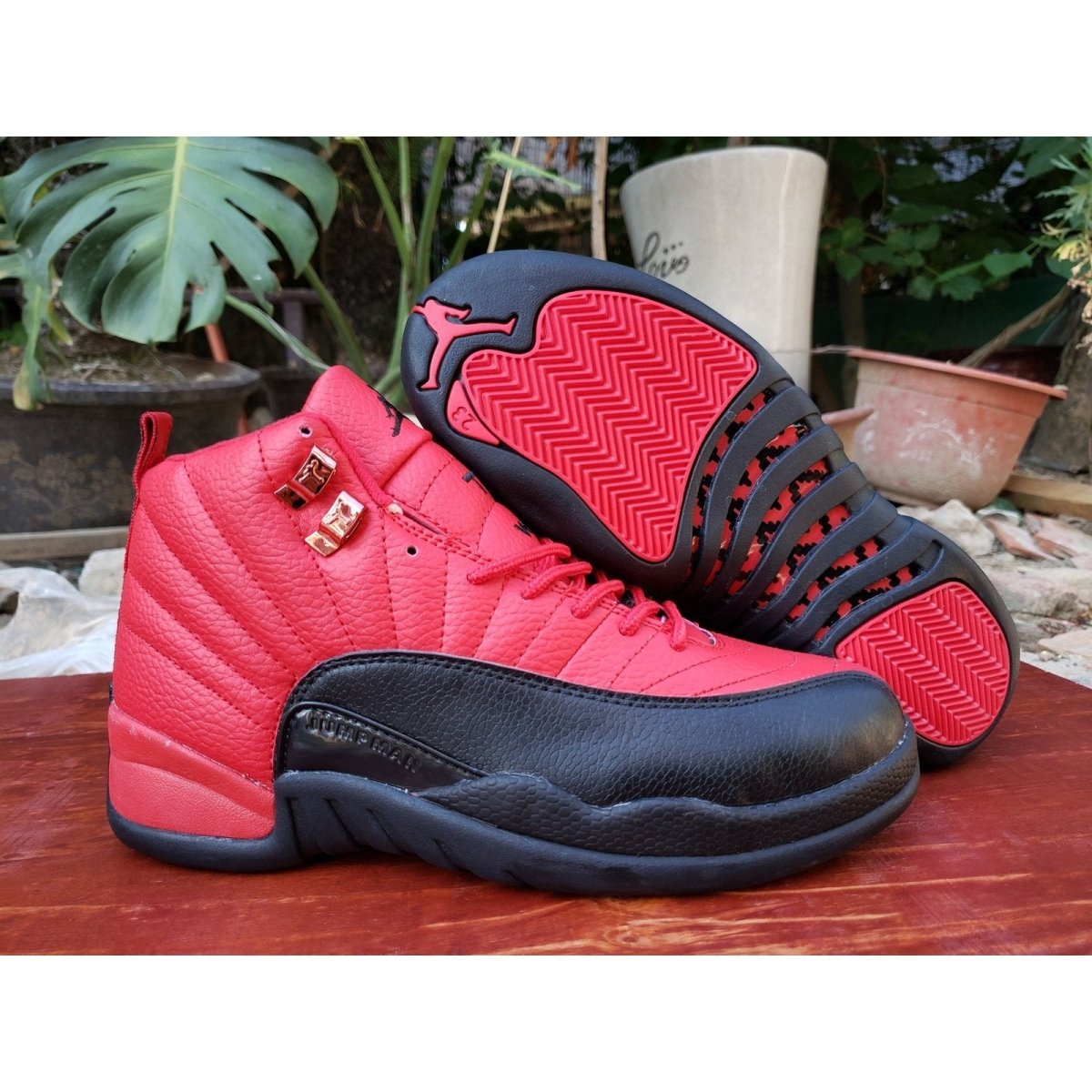 JORDAN 12 Retro - Reverse Flu Game Sneakers - Black Unisex Streetwear Limited Edition