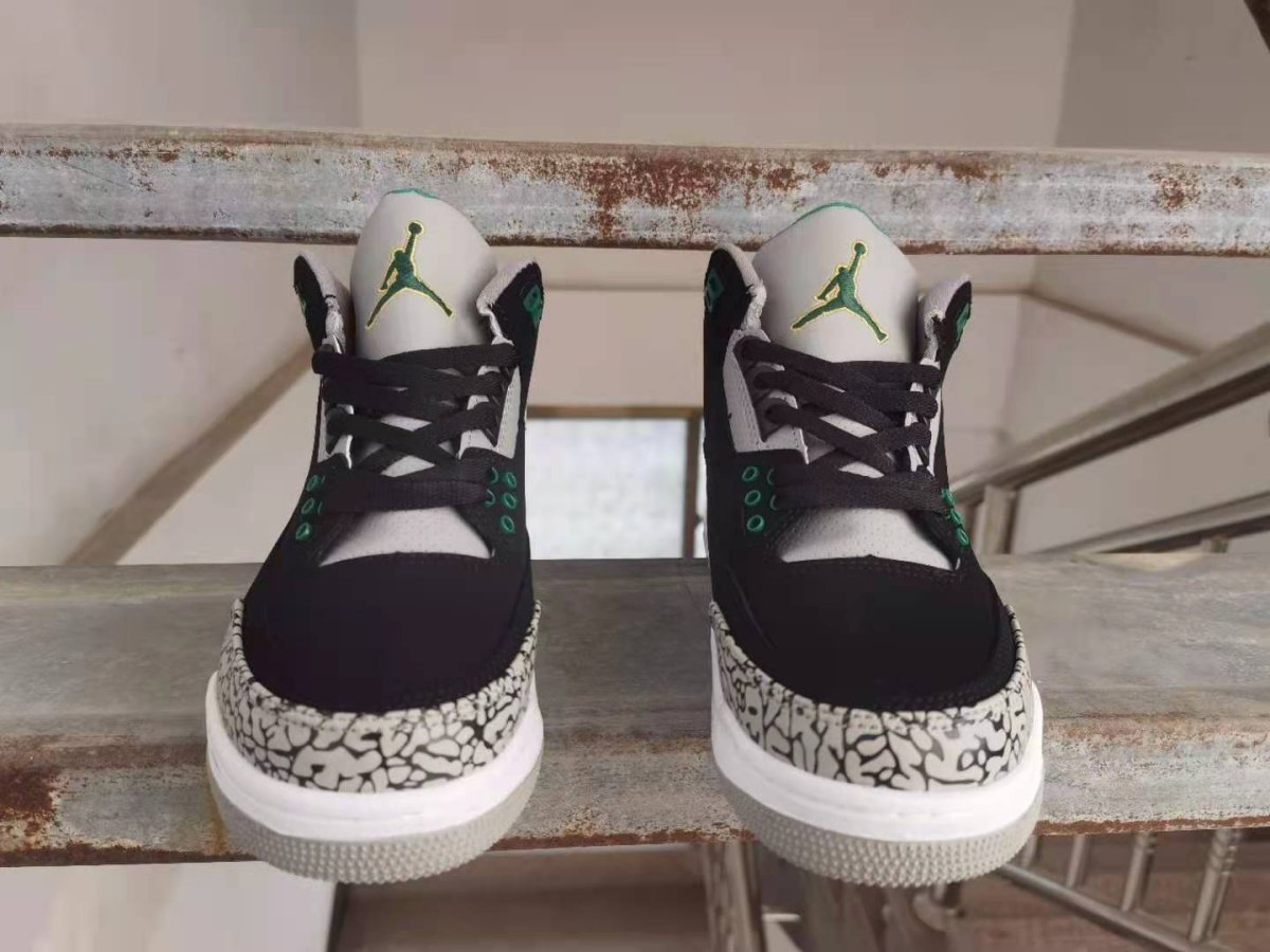 JORDAN 3 Retro - Pine Sneakers - Green Unisex Streetwear Limited Edition