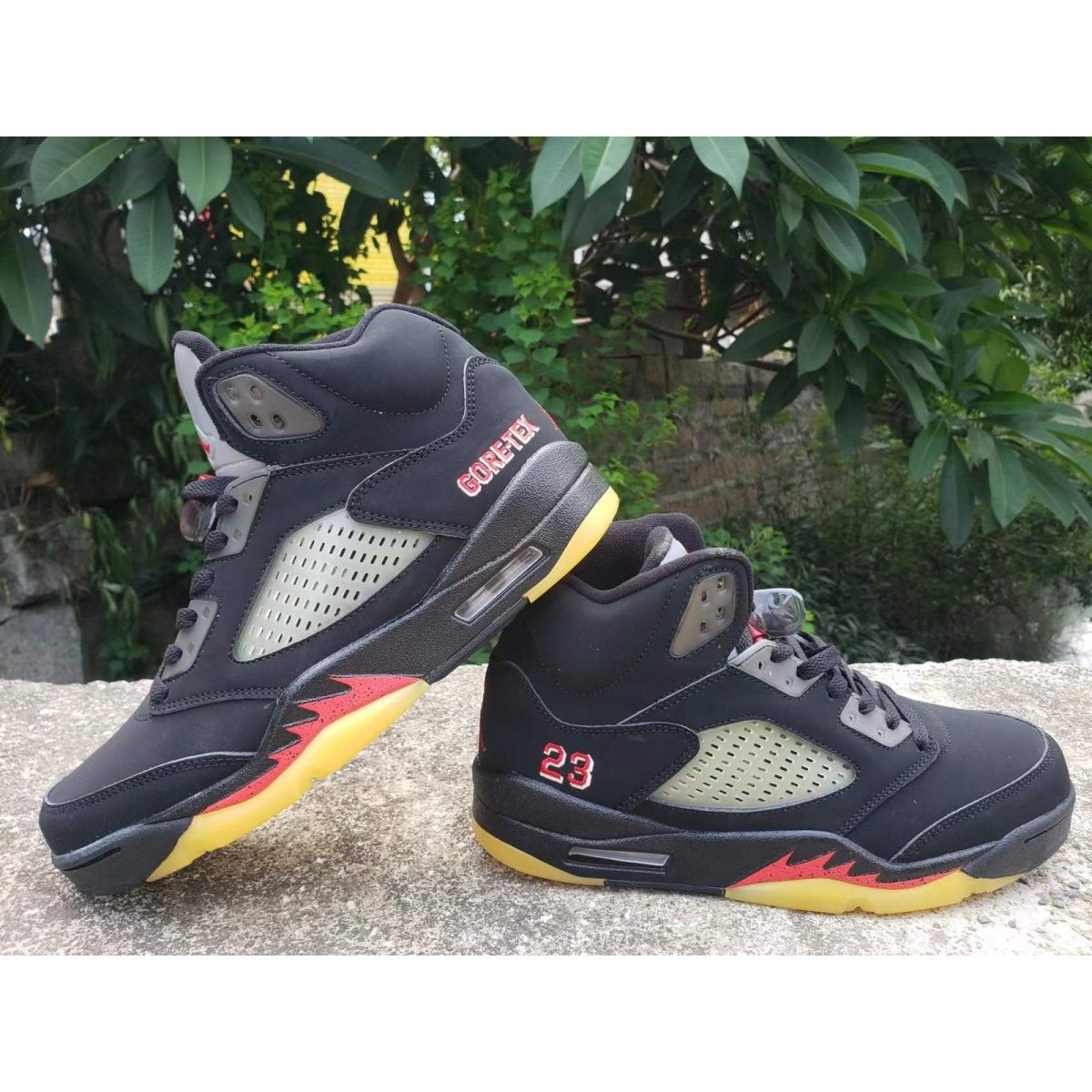 JORDAN 5 Retro - Gore-te - Off-noir Sneakers - Black Unisex Streetwear Limited Edition