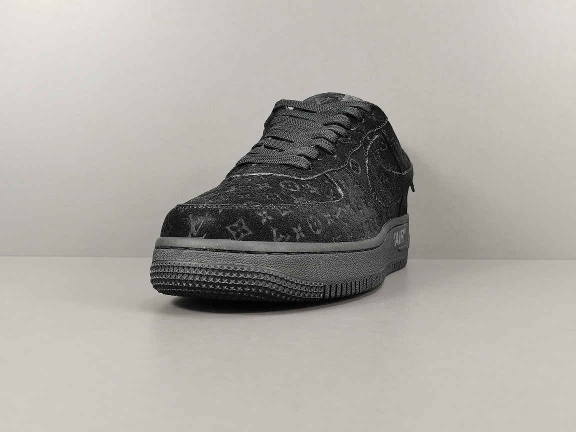 NIKE Air Force 1 - Louis Vuitton - Sneakers - Black Unisex Streetwear Limited Edition - Introducing the Air Force 1 Custom Louis Vuitton Black/Black shoes C a pinnacle of luxury