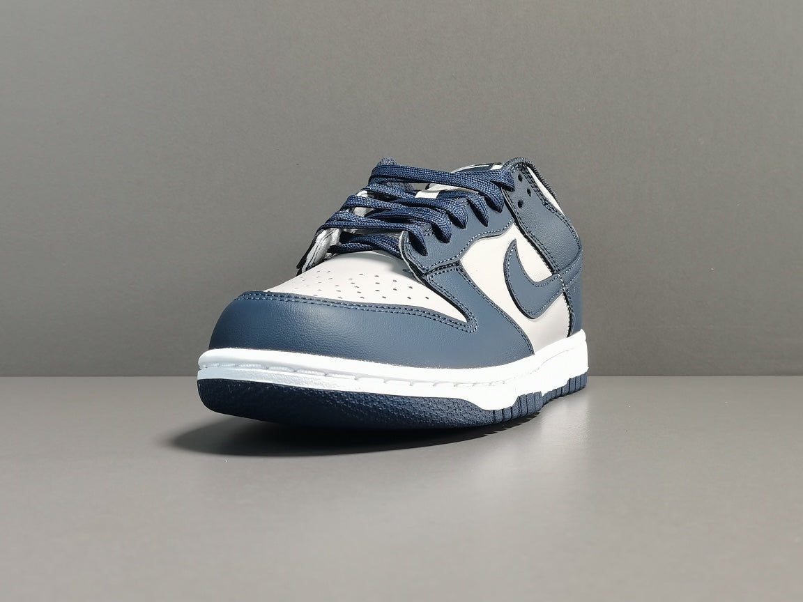 NIKE Dunk - Georgetown Sneakers - Red Unisex Streetwear Limited Edition