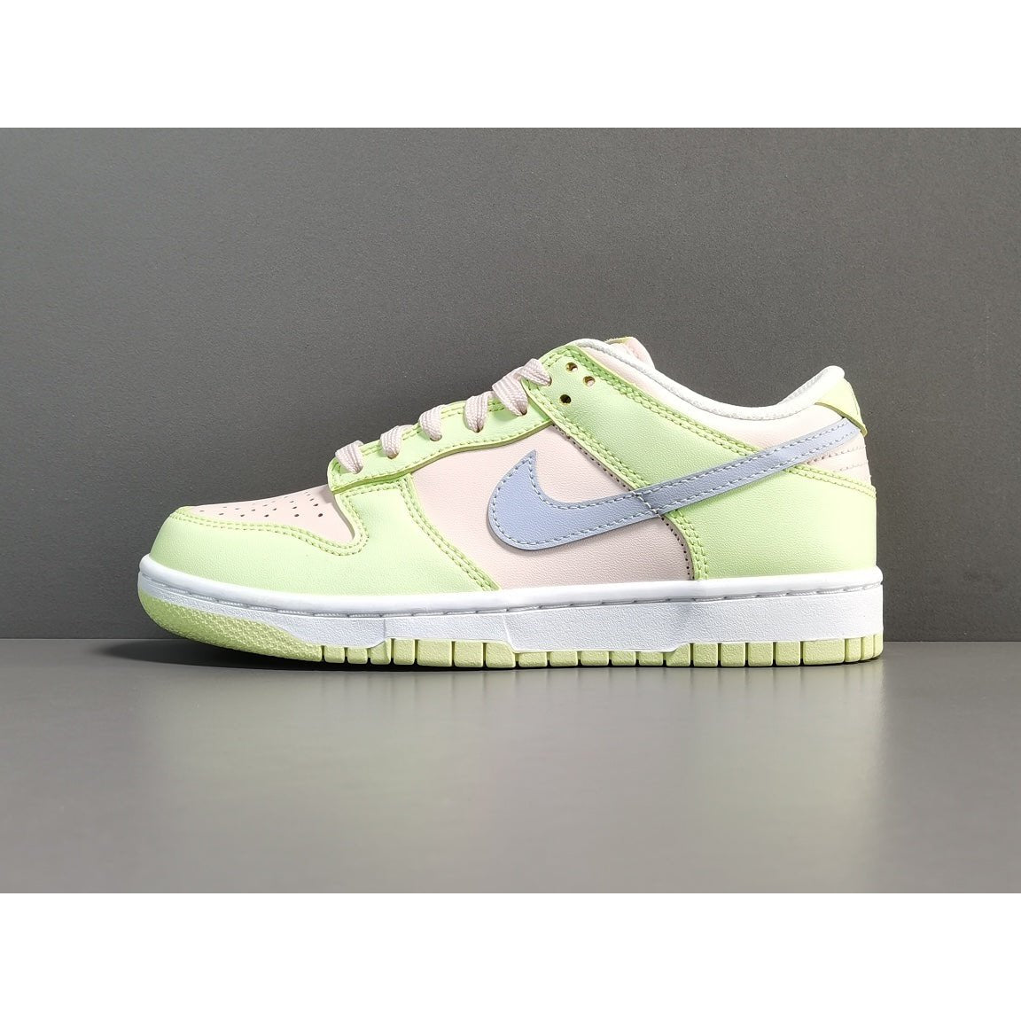 NIKE Dunk - Lime Ice Sneakers - Red Unisex Streetwear Limited Edition