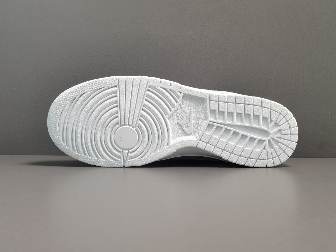 NIKE Dunk - Triple Sneakers - White Unisex Streetwear Limited Edition