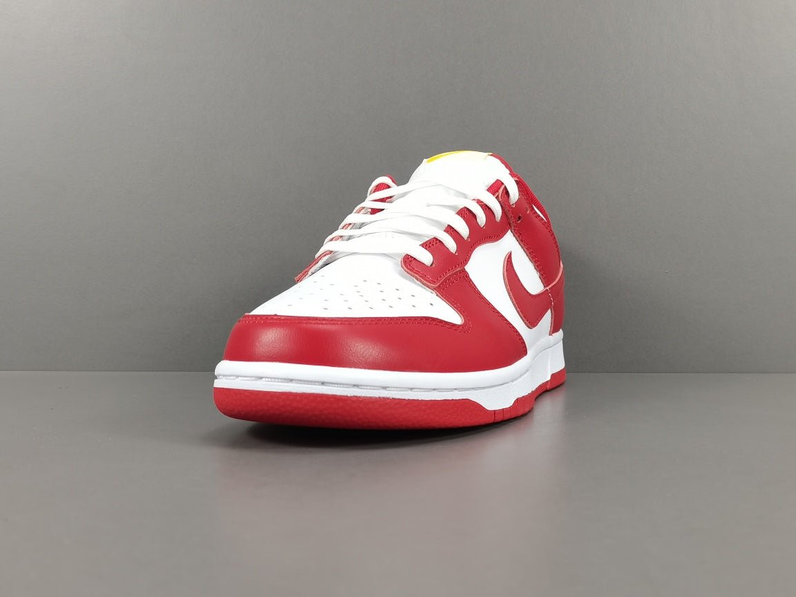 NIKE Dunk - Usc - White Unisex Streetwear Limited Edition - The Nike Dunk USC is a stylish and iconic sneaker paying homage to the University