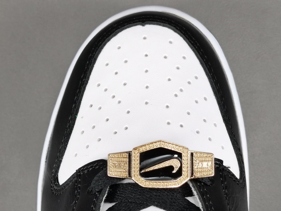 NIKE Dunk - World Champs White Sneakers - Black Unisex Streetwear Limited Edition