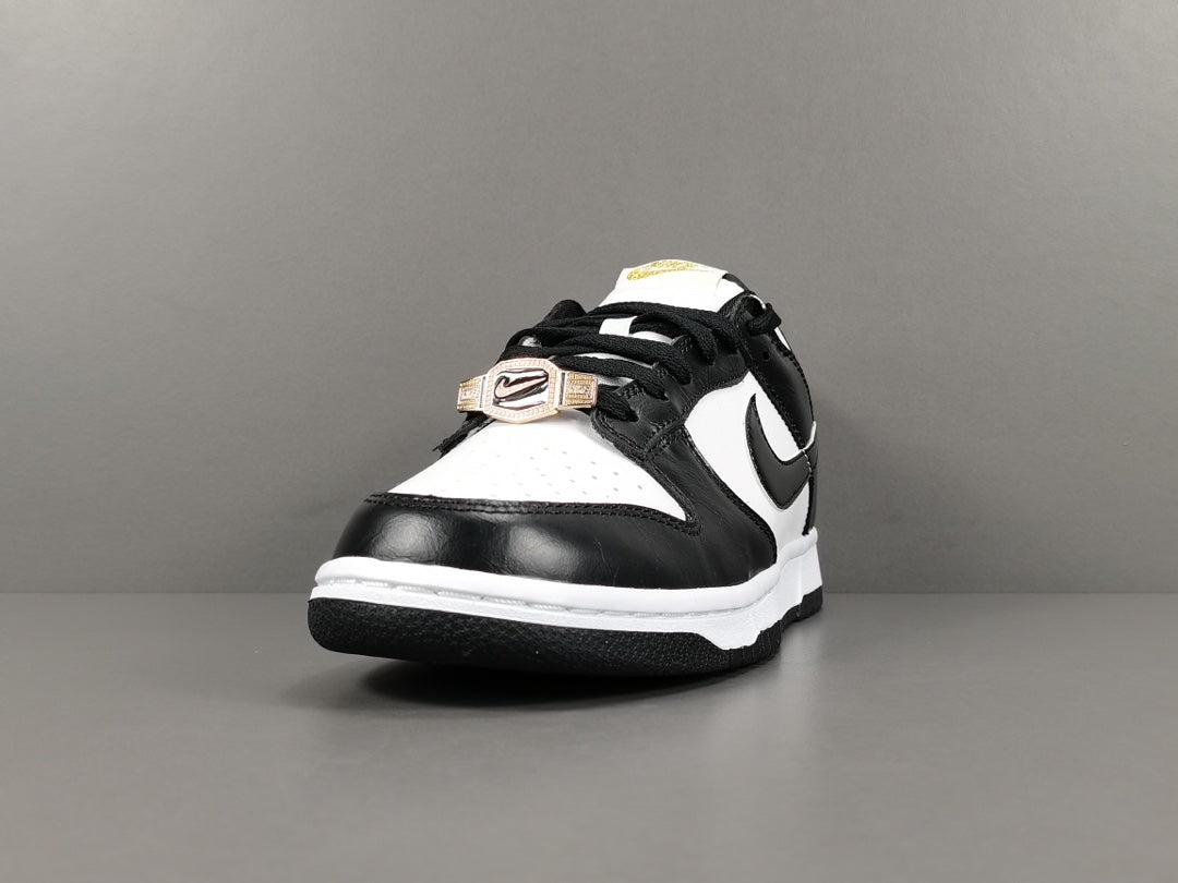 NIKE Dunk - World Champs White Sneakers - Black Unisex Streetwear Limited Edition