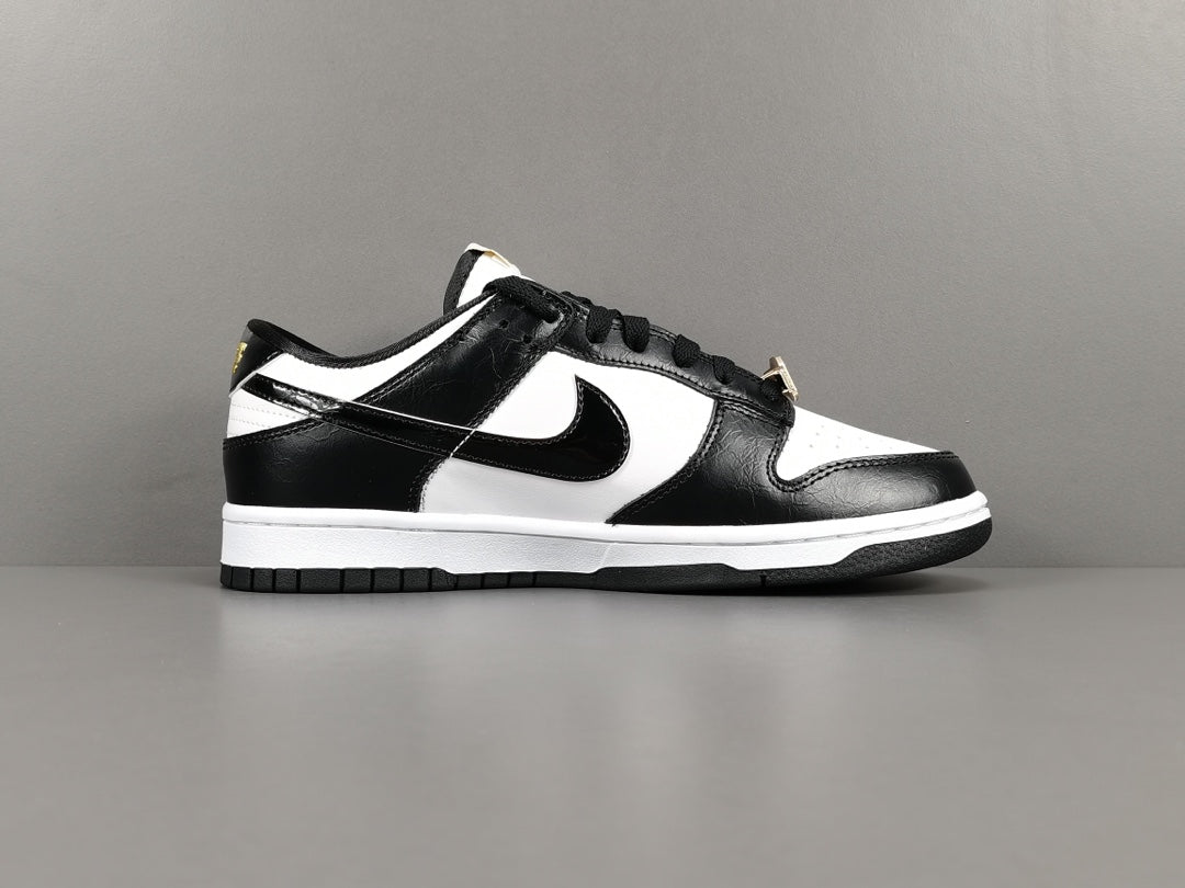 NIKE Dunk - World Champs White Sneakers - Black Unisex Streetwear Limited Edition