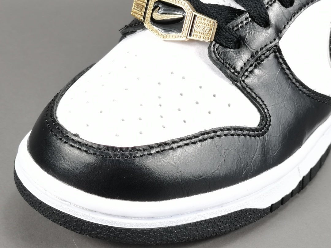 NIKE Dunk - World Champs White Sneakers - Black Unisex Streetwear Limited Edition