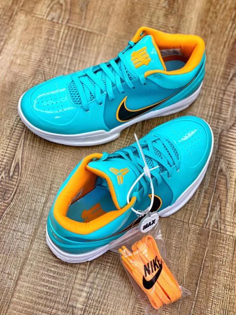 NIKE Kobe 4 - Undefeated San Antonio Spurs Sneakers - Black Unisex Streetwear Limited Edition