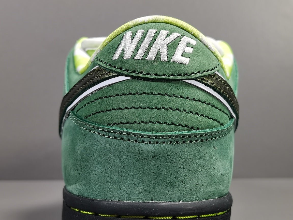 NIKE Sb Dunk - Concepts Lobster Sneakers - Green Unisex Streetwear Limited Edition
