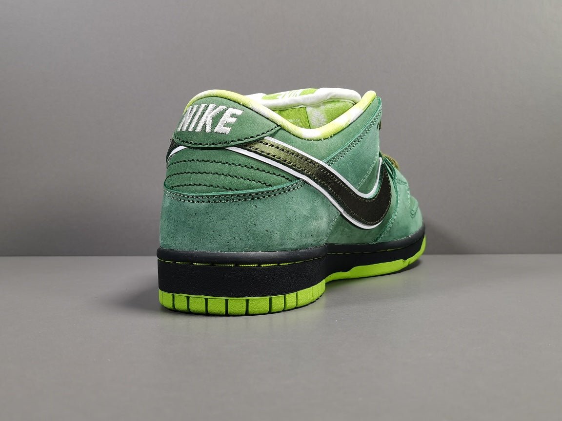 NIKE Sb Dunk - Concepts Lobster Sneakers - Green Unisex Streetwear Limited Edition