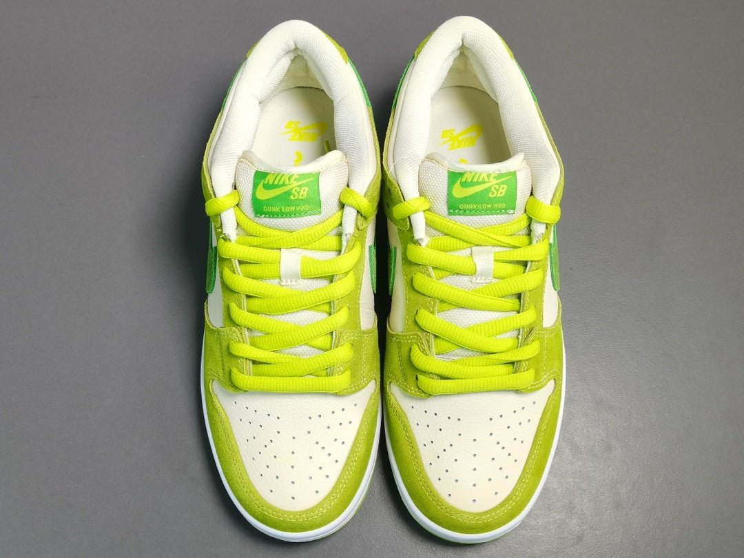 NIKE Sb Dunk - Apple Sneakers - Green Unisex Streetwear Limited Edition
