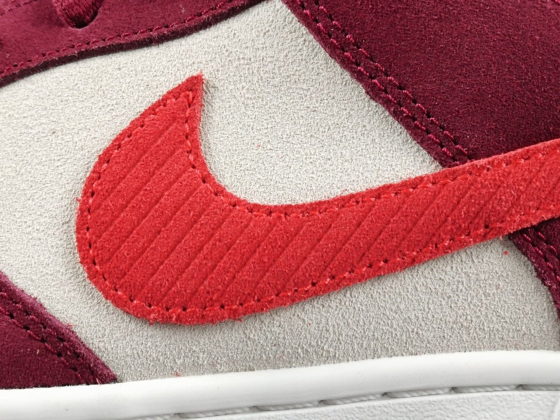 NIKE Sb Dunk - Skate Like A Girl Sneakers - White Unisex Streetwear Limited Edition - Introducing the Nike Dunk SB Skate Like a Girl, a powerful and empowering sneaker that