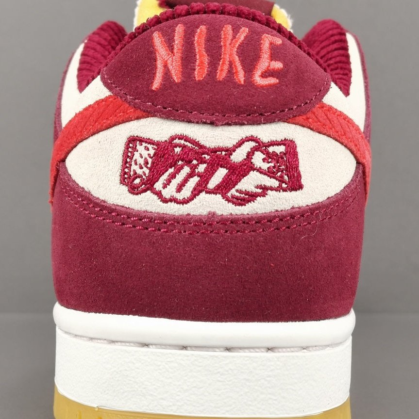NIKE Sb Dunk - Skate Like A Girl Sneakers - White Unisex Streetwear Limited Edition - Introducing the Nike Dunk SB Skate Like a Girl, a powerful and empowering sneaker that