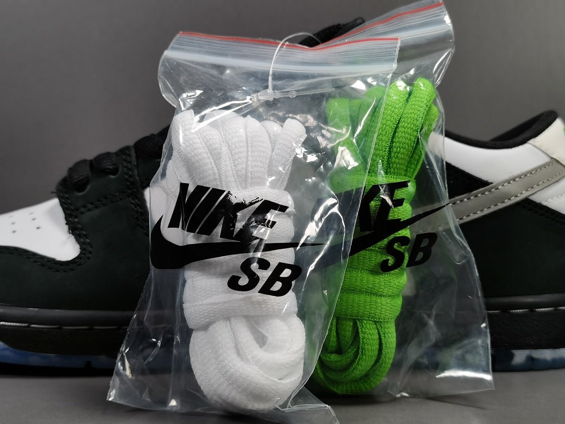 NIKE Sb Dunk - Staple Panda Pigeon Sneakers - Black Unisex Streetwear Limited Edition
