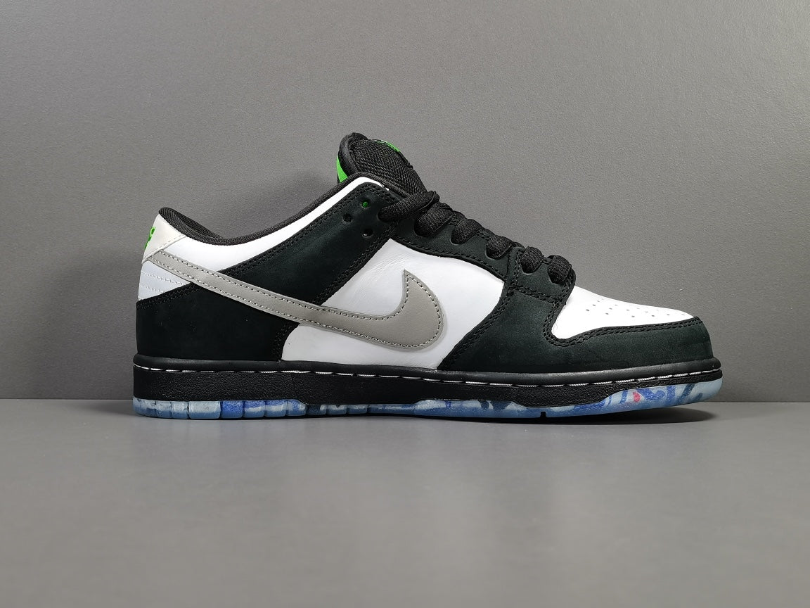 NIKE Sb Dunk - Staple Panda Pigeon Sneakers - Black Unisex Streetwear Limited Edition