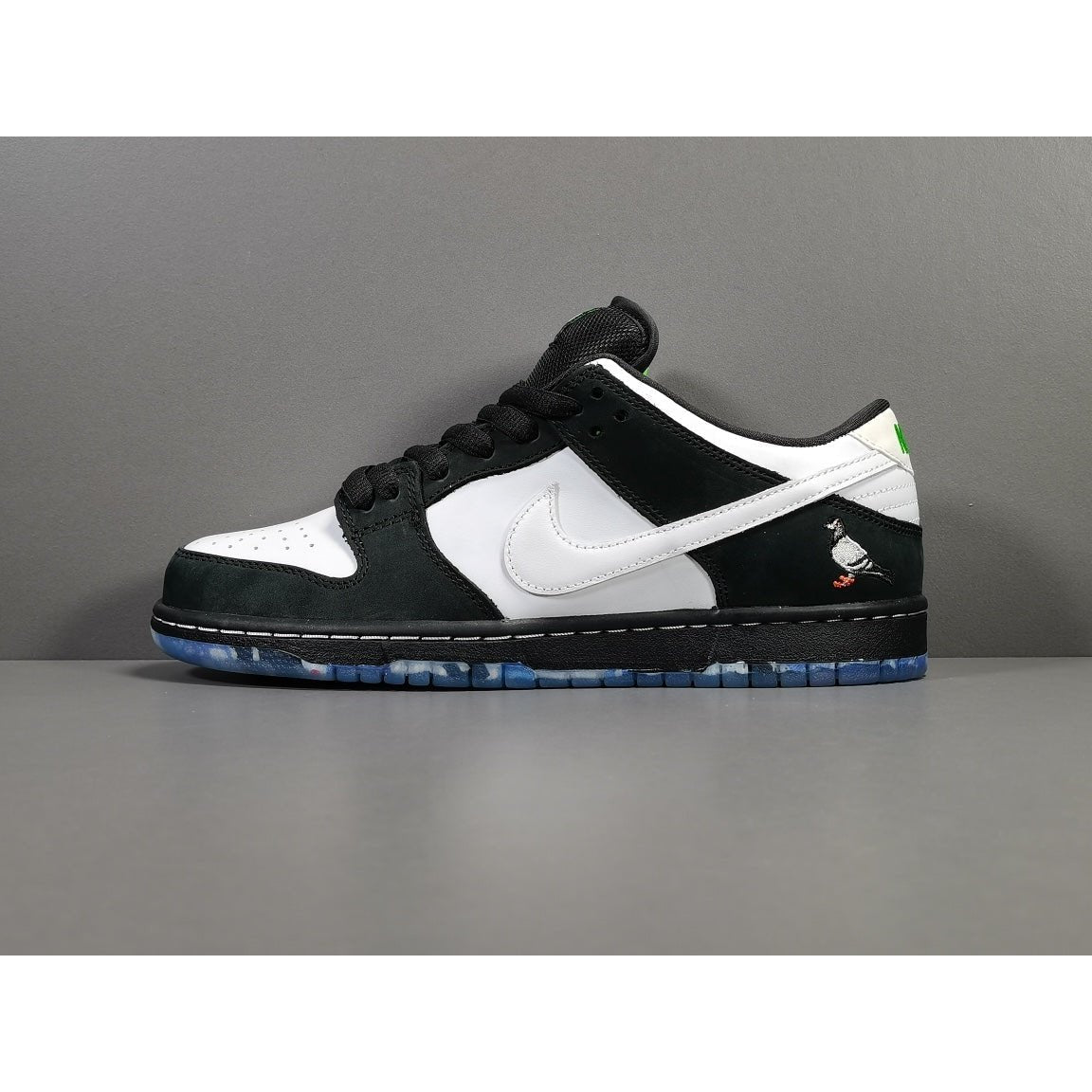NIKE Sb Dunk - Staple Panda Pigeon Sneakers - Black Unisex Streetwear Limited Edition