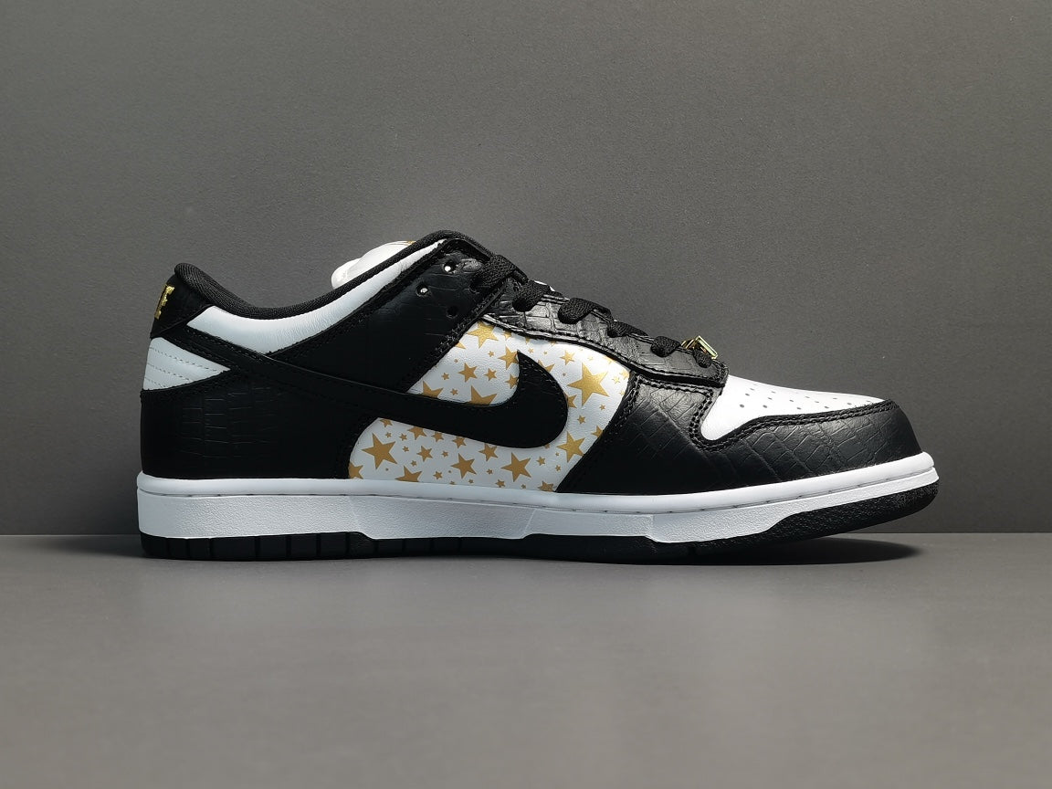 NIKE Sb Dunk - Supreme Stars Sneakers - Black Unisex Streetwear Limited Edition
