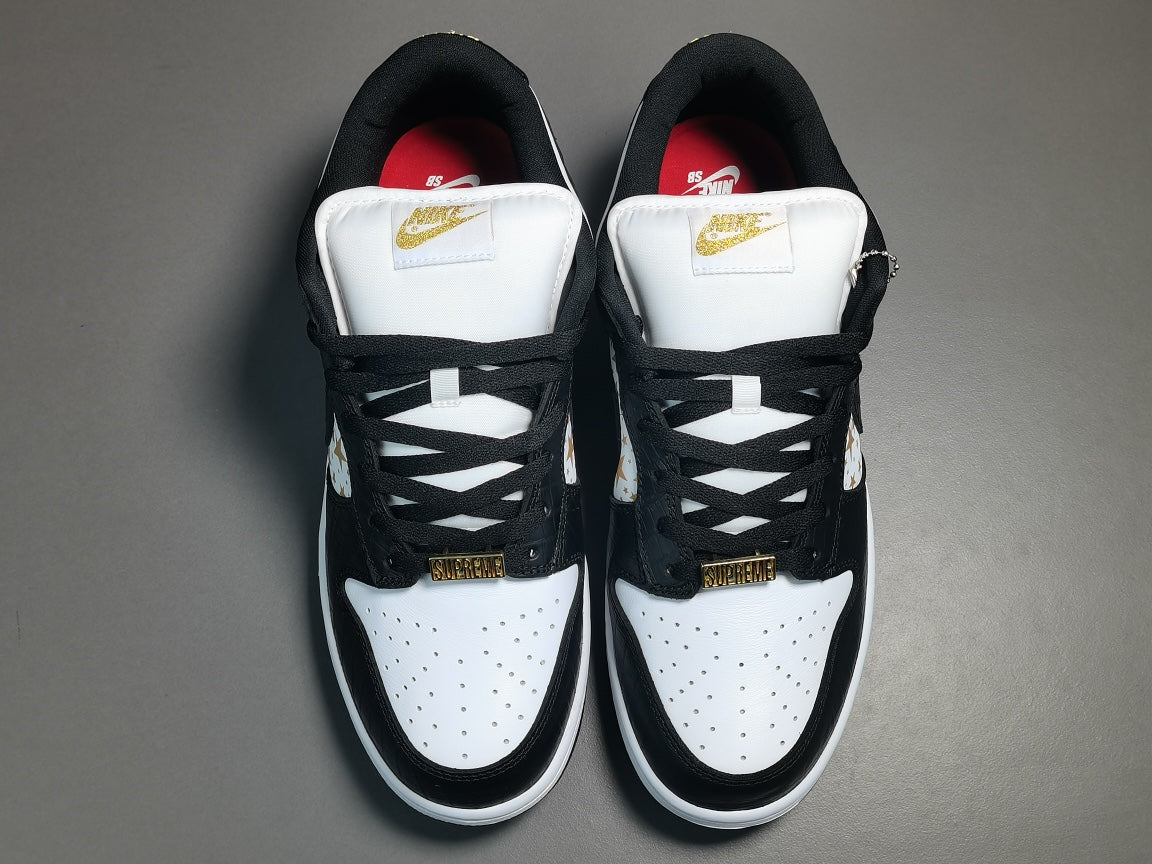 NIKE Sb Dunk - Supreme Stars Sneakers - Black Unisex Streetwear Limited Edition