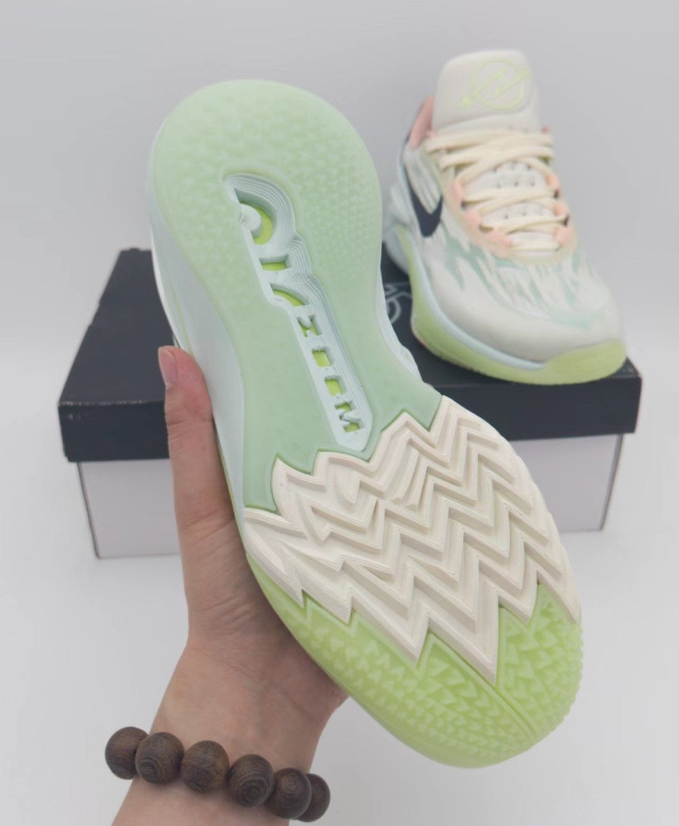 NIKE Zoom G.t. Cut 2 - Barely - Green Unisex Streetwear Limited Edition